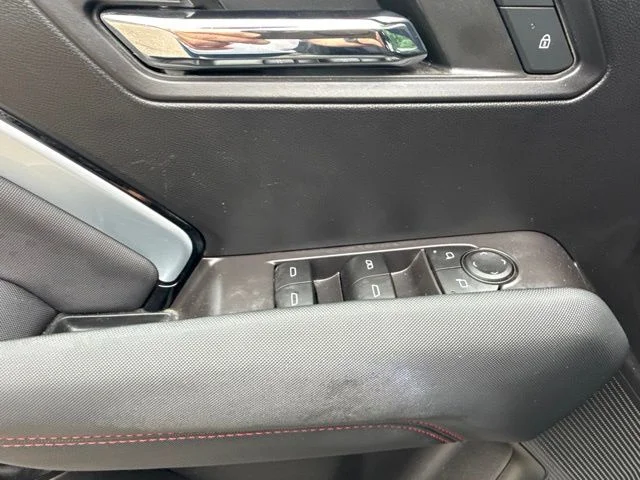 Used 2023 Gray Chevrolet Z71 image 20
