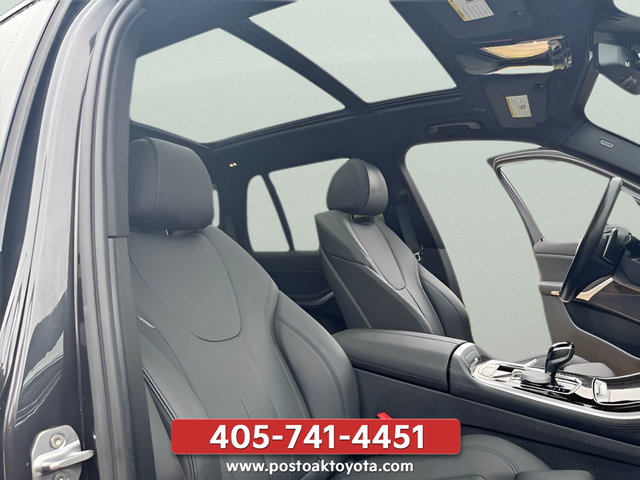 Used 2020 Gray BMW xDrive40i image 25