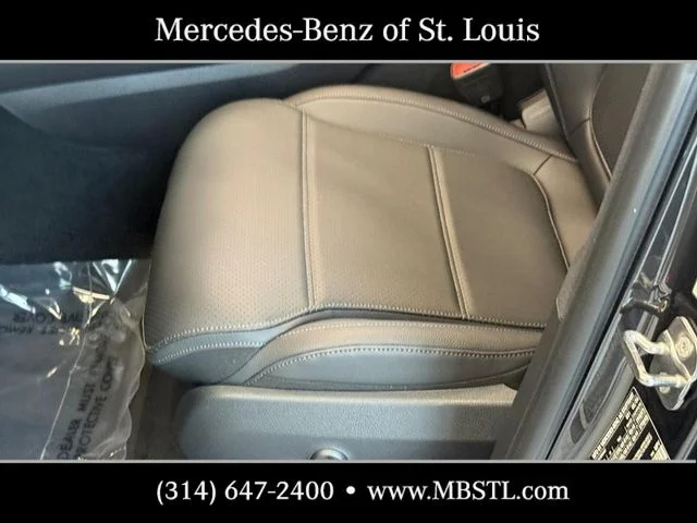 New 2026 Graphite Grey Metallic Mercedes-Benz GLC 300 image 17