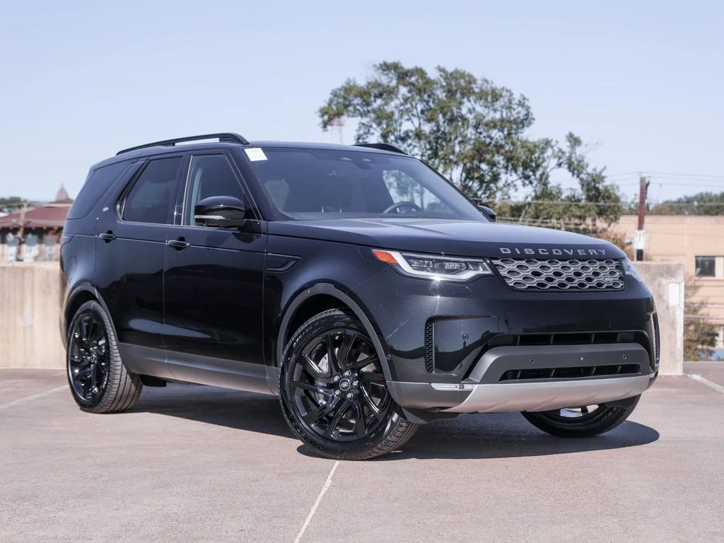Used 2025 Santorini Black Metallic Land Rover S image 12