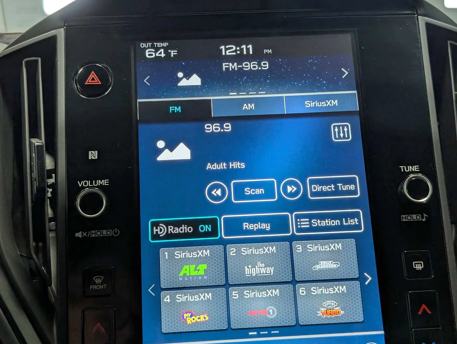 Used 2024 Geyser Blue Pearl Subaru Wilderness image 25