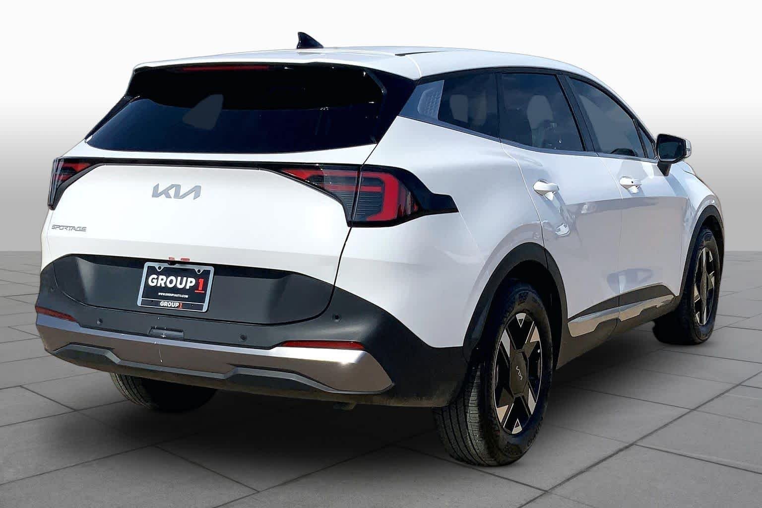 2026 Kia Sportage LX - Photo 13