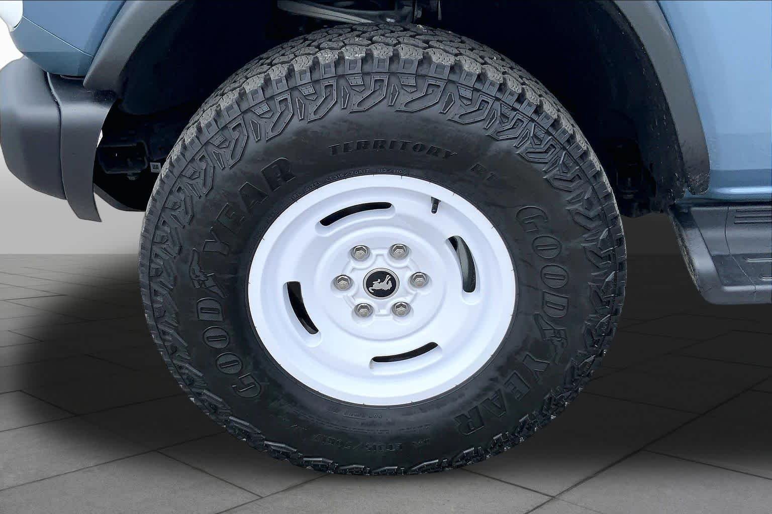 Used 2025 Azure Gray Metallic Ford Heritage Edition image 10