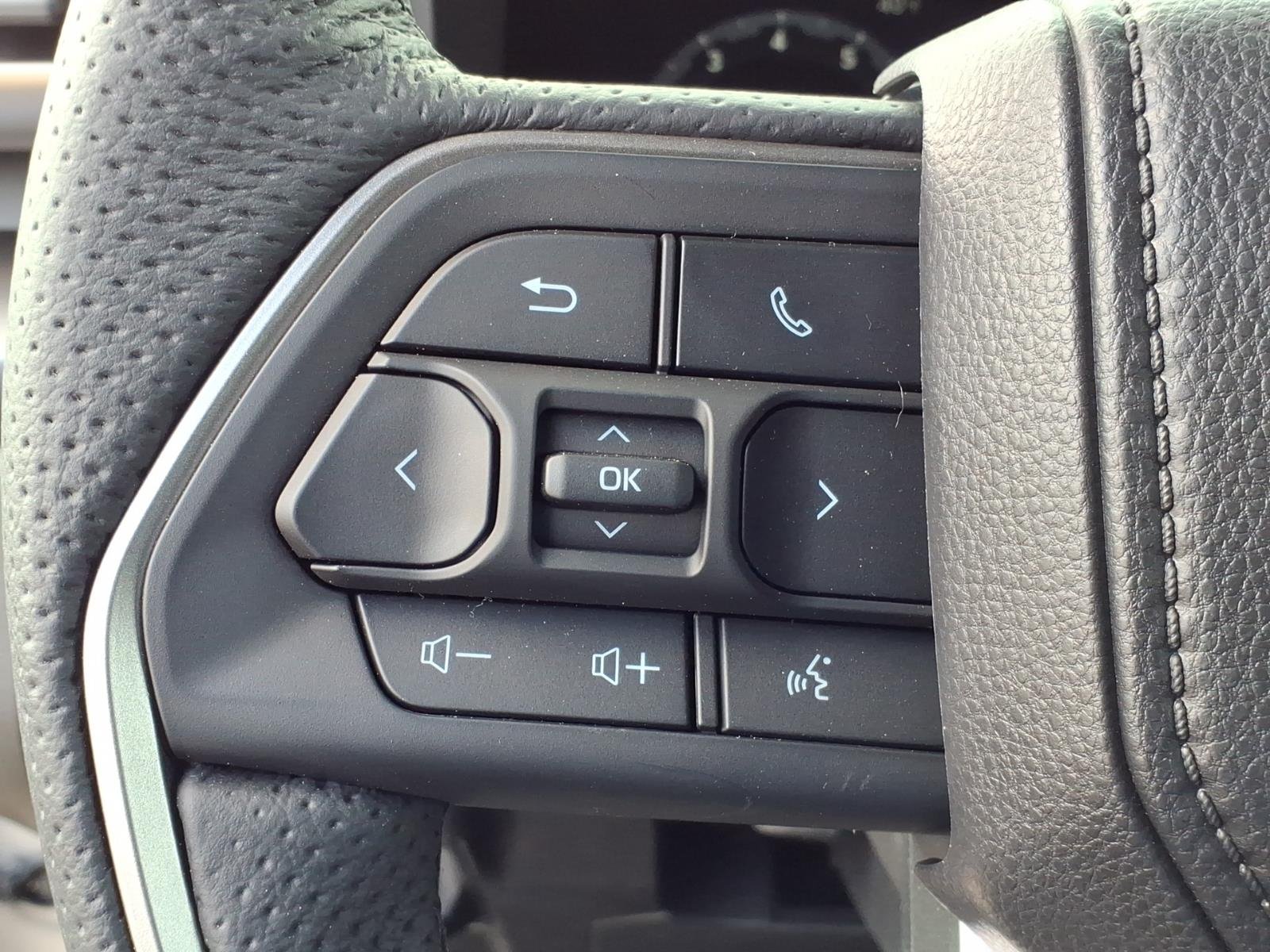 2026 Toyota Tacoma TRD Sport - Photo 19