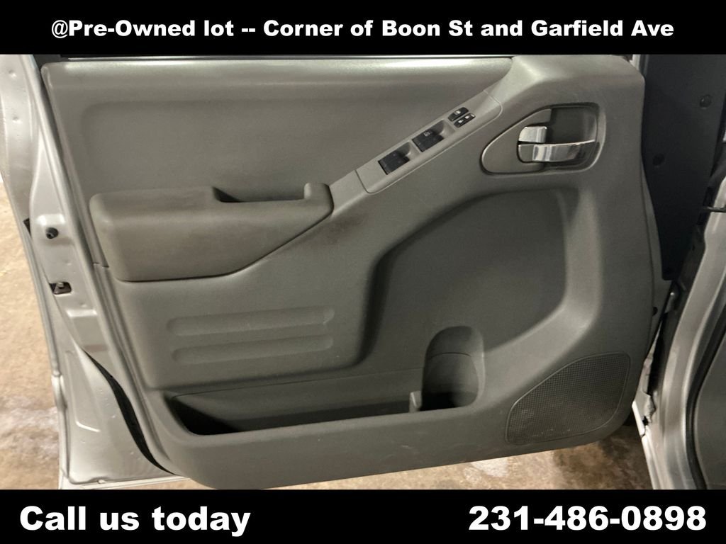 Used 2019 Silver Nissan SV image 15