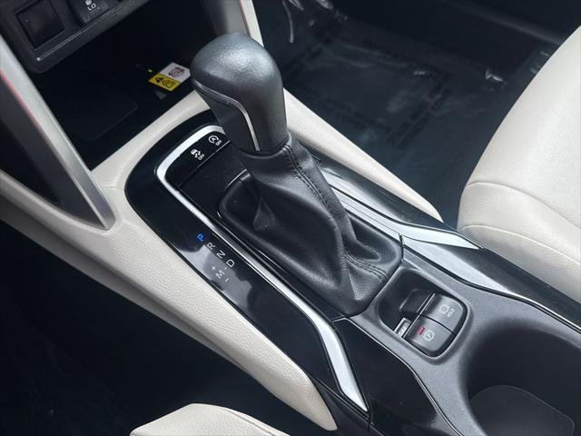 Certified Used 2023 WIND CHILL PEARL* Toyota  image 28