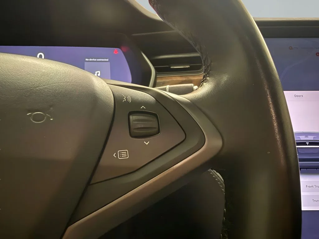 Used 2018 Black Tesla 100D image 18