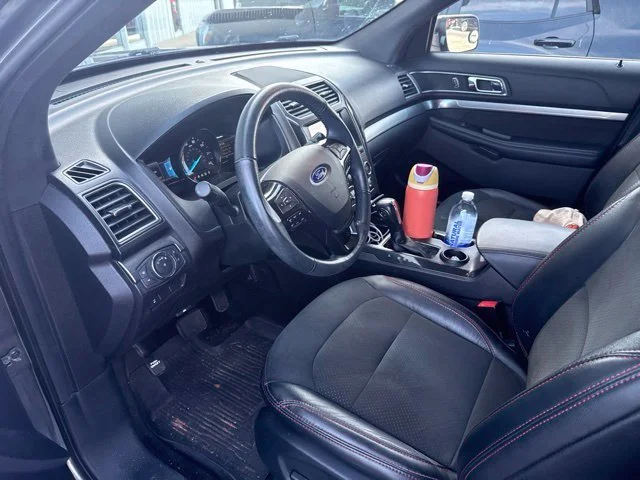 Used 2019 Gray Ford XLT image 34