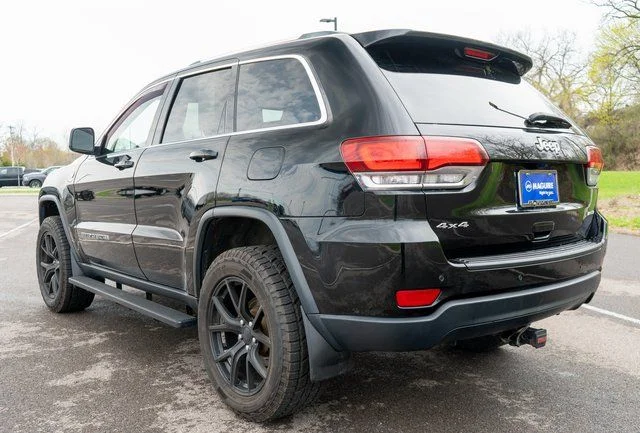 Used 2020 Black Jeep Laredo E image 8