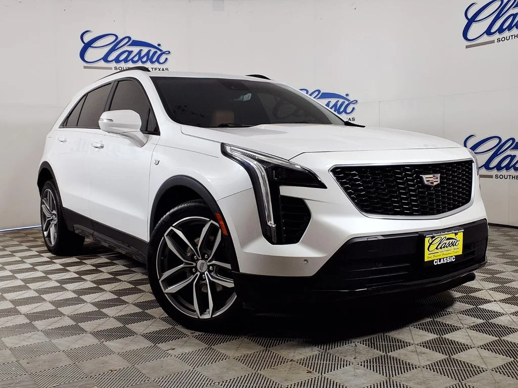 2023 Cadillac XT4 Sport's photo