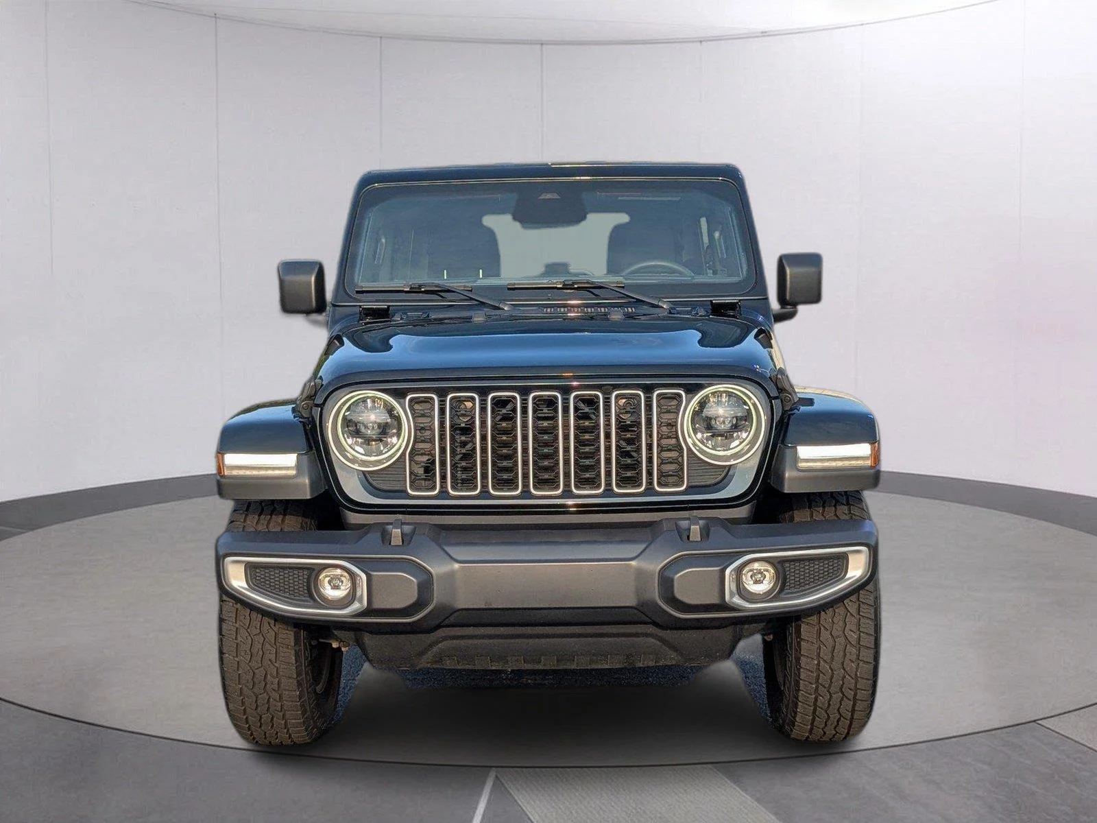 Used 2025 Black Clearcoat Jeep Sahara image 10