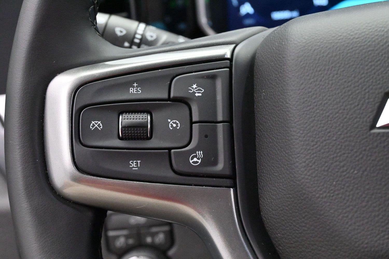 Used 2026 Lakeshore Blue Metallic Chevrolet LT image 18