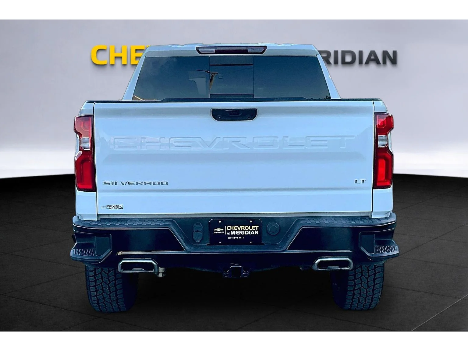 Used 2023 Summit White Chevrolet LT Trail Boss image 4