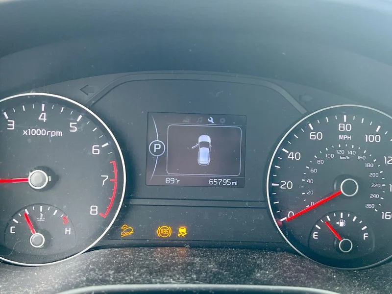 Used 2017 SILVER Kia LX image 21