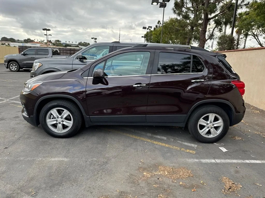 Used 2020 Red Chevrolet LT image 6