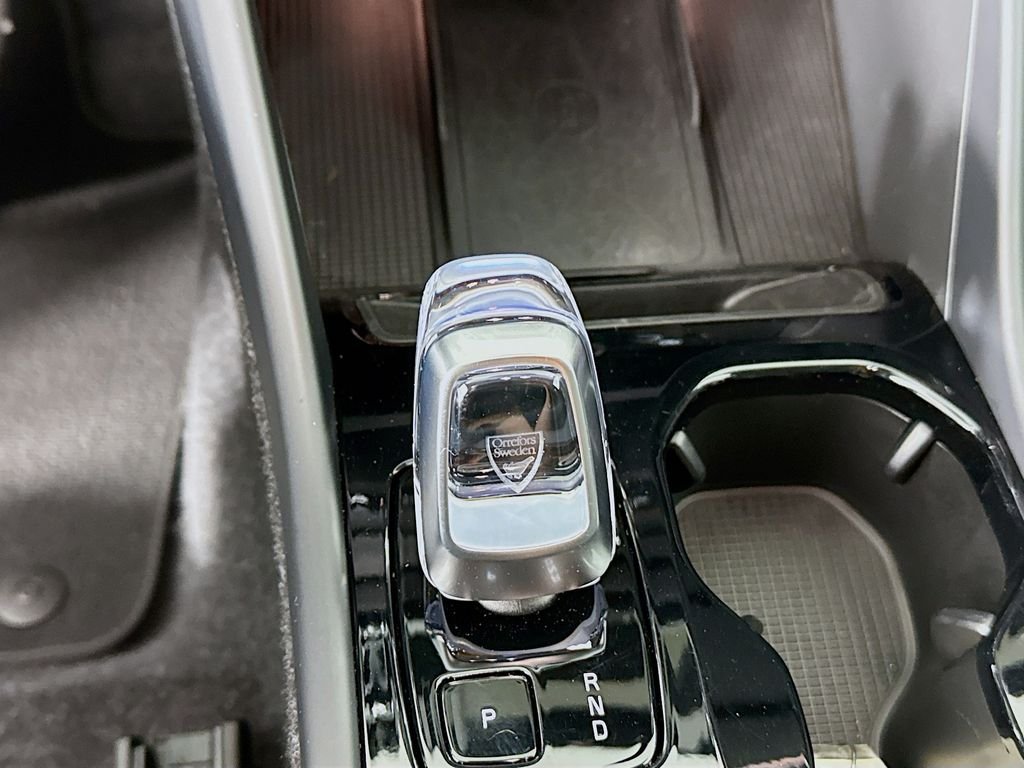 Used 2025 White Volvo B5 Plus Bright Theme image 16