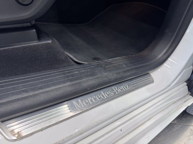 Used 2024 Polar White Mercedes-Benz GLE 350 image 41