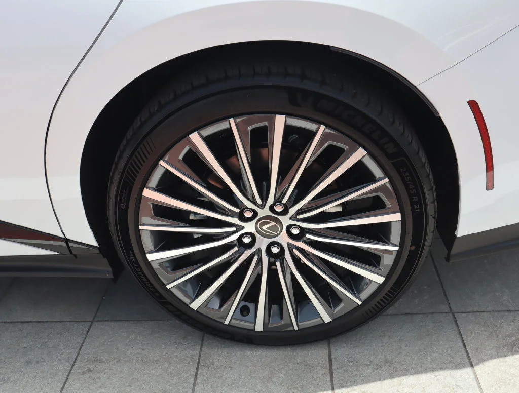 New 2026  Lexus 350e Premium image 10