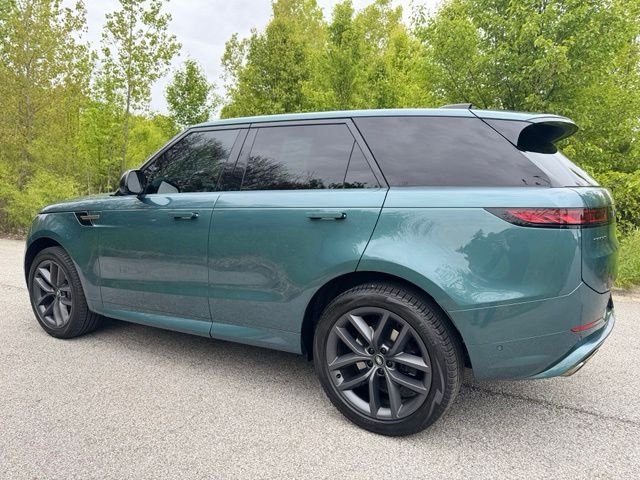 Certified Used 2024 Giola Green Metallic Land Rover Dynamic SE image 4