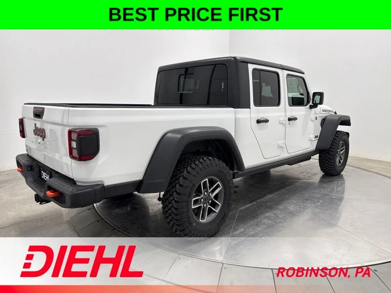 New 2026 Bright White Clear-Coat Exterior Paint Jeep Mojave image 7