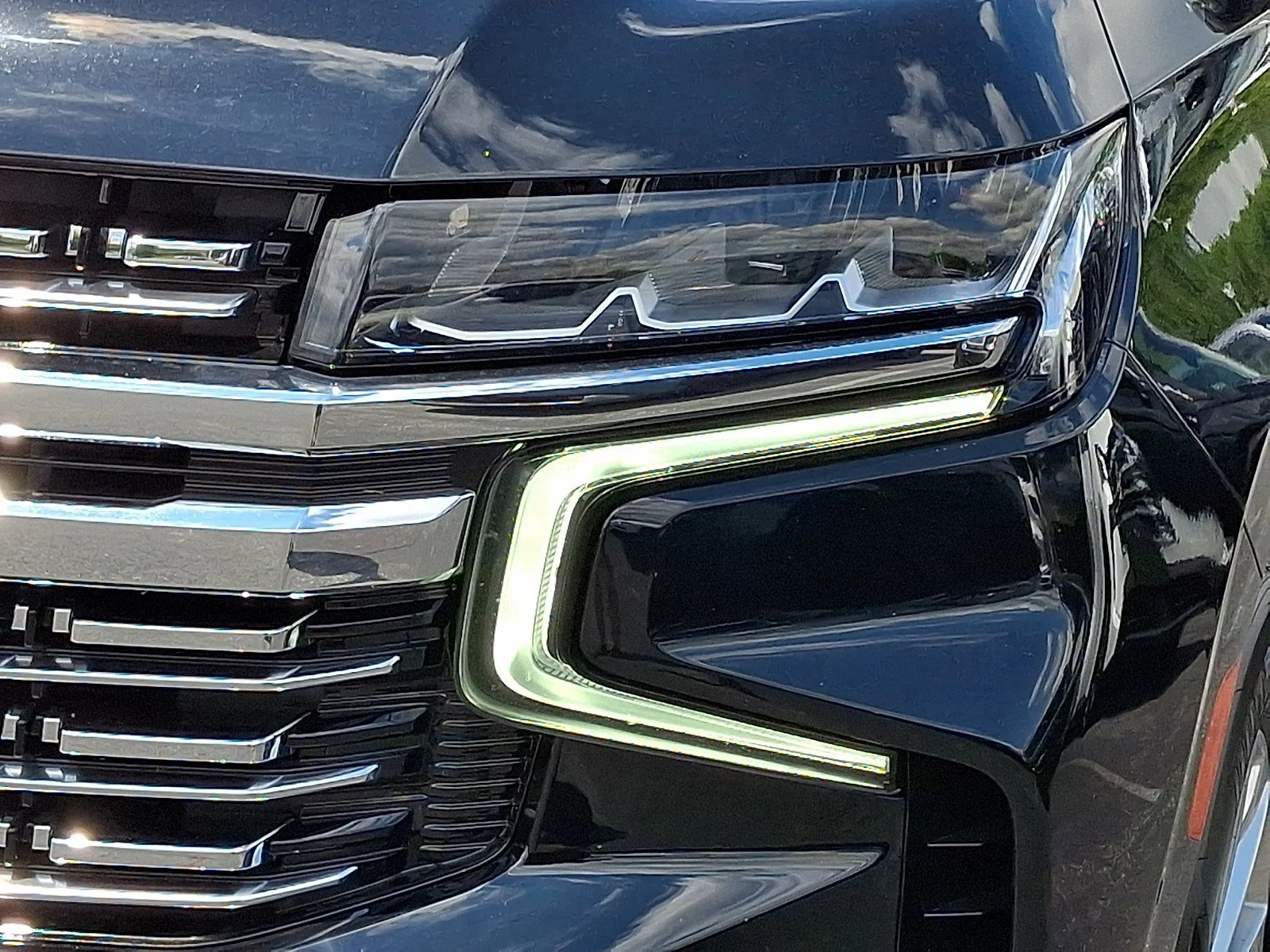 Used 2021 Black Chevrolet Premier image 10