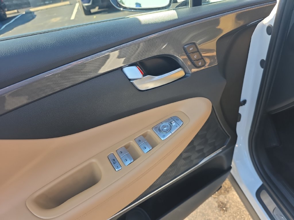 Used 2023 Quartz Hyundai Calligraphy image 21