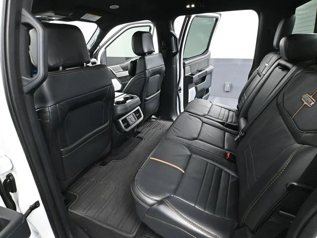 2024 Ford F-350 Super Duty Platinum - Photo 37