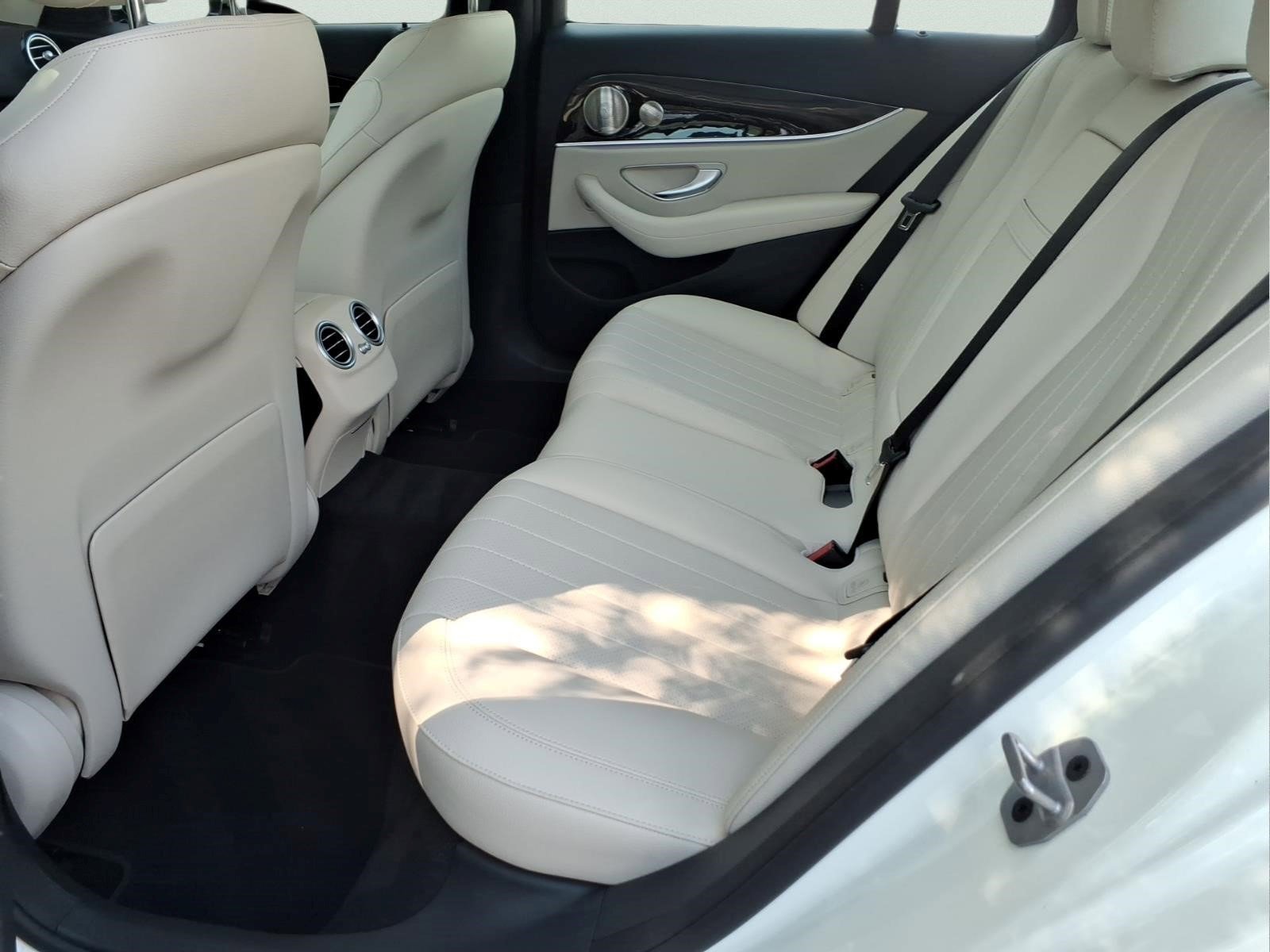 Certified Used 2023 MANUFAKTUR Diamond White Mercedes-Benz E 350 4MATIC® Sedan image 12