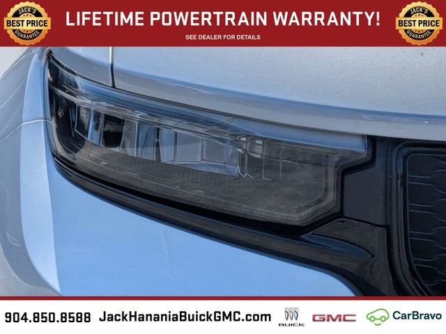 Used 2023 Silver Jeep Altitude image 7