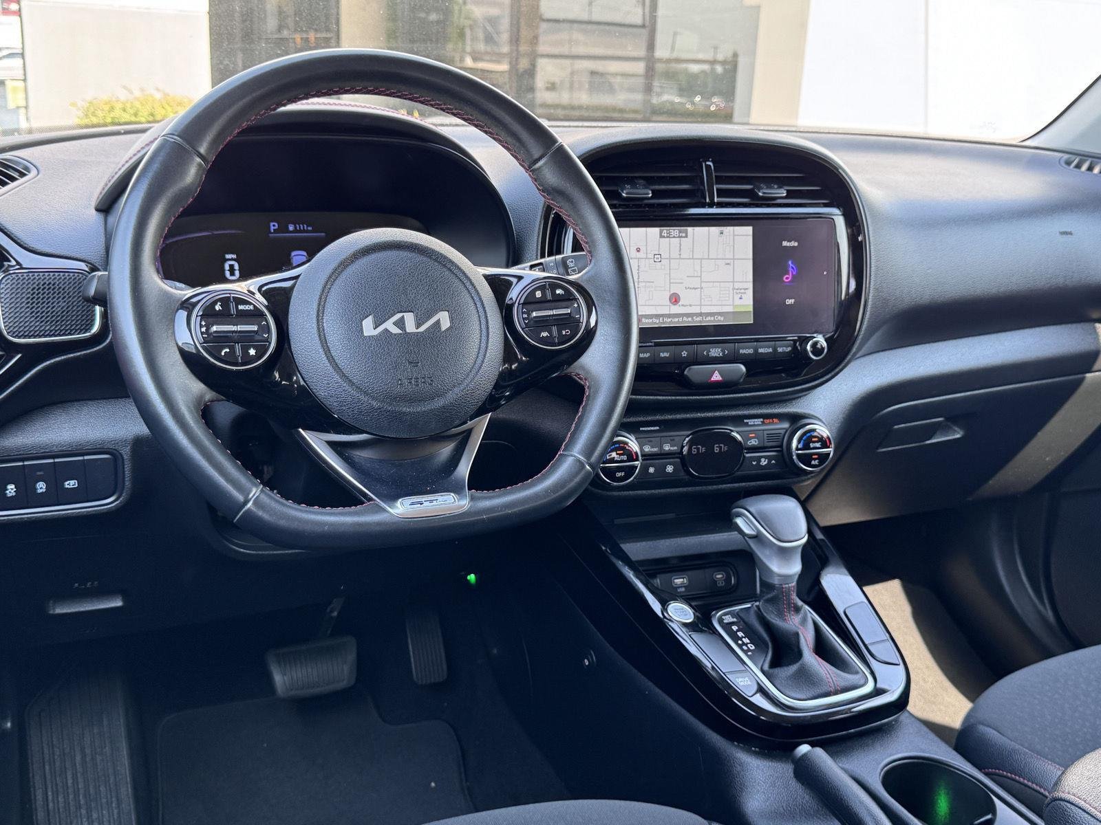 Used 2023 Gravity Gray Kia GT-Line image 27
