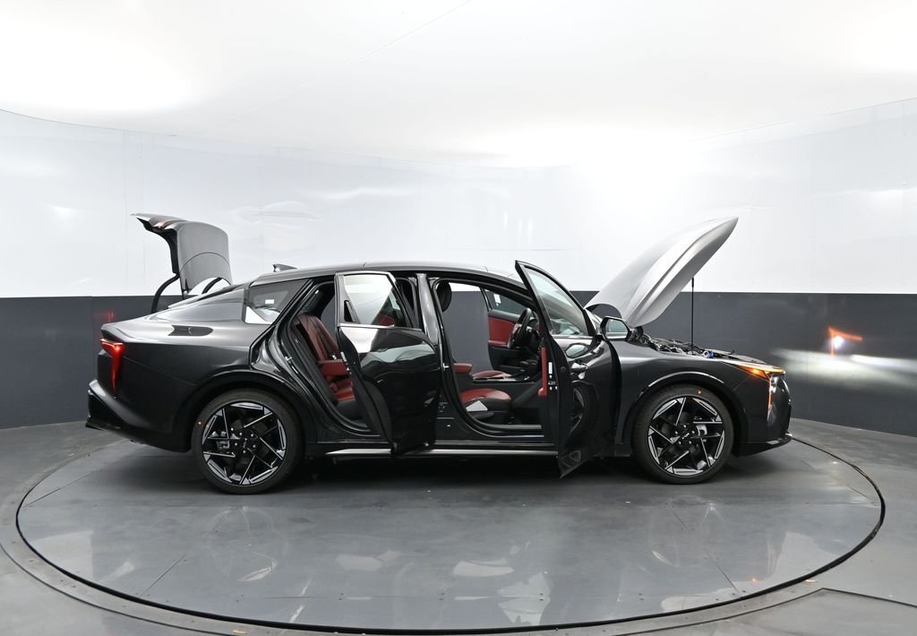 New 2026 Interstellar Gray Kia GT-Line image 27