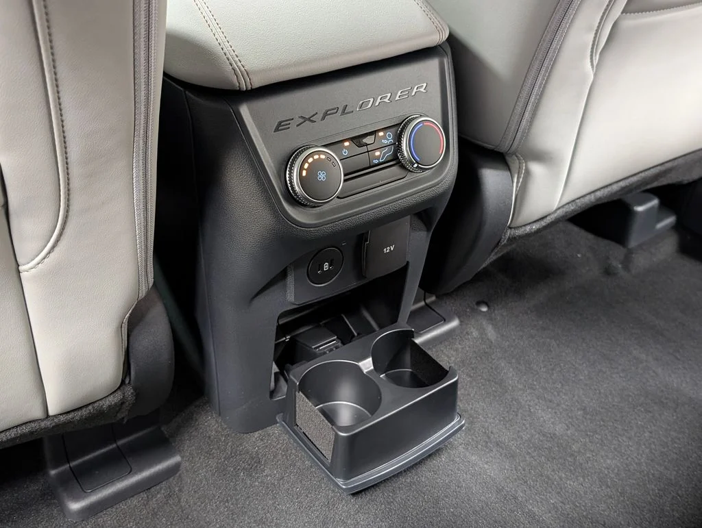 New 2026 Space White Metallic Ford Active image 14