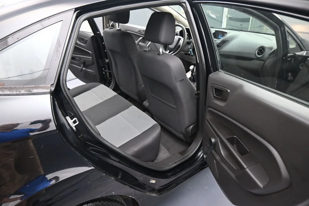Used 2019 Black Ford S image 42