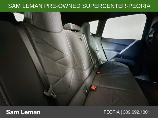 Used 2025 Gray BMW xDrive50 image 29