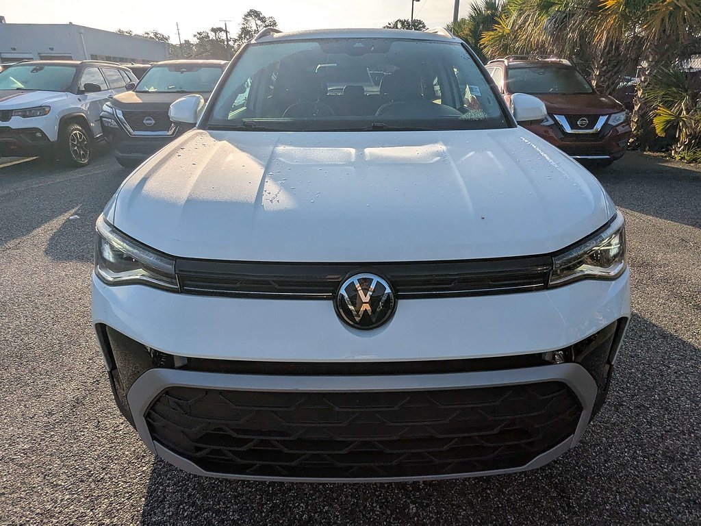 2025 Volkswagen Taos SE - Photo 9