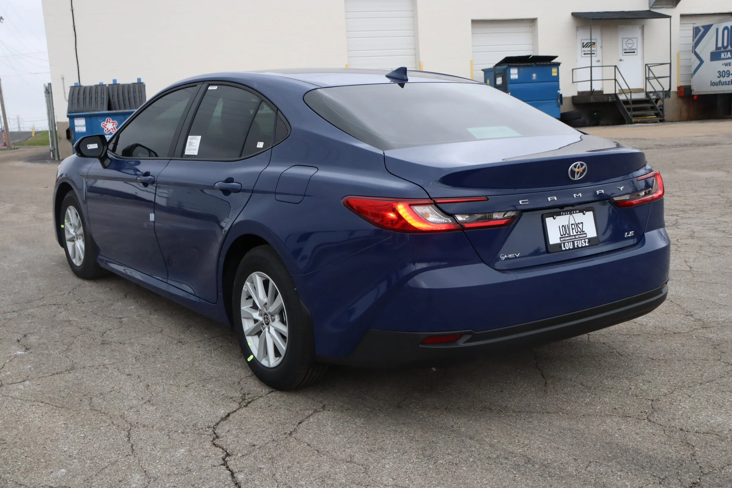2026 Toyota Camry LE - Photo 5
