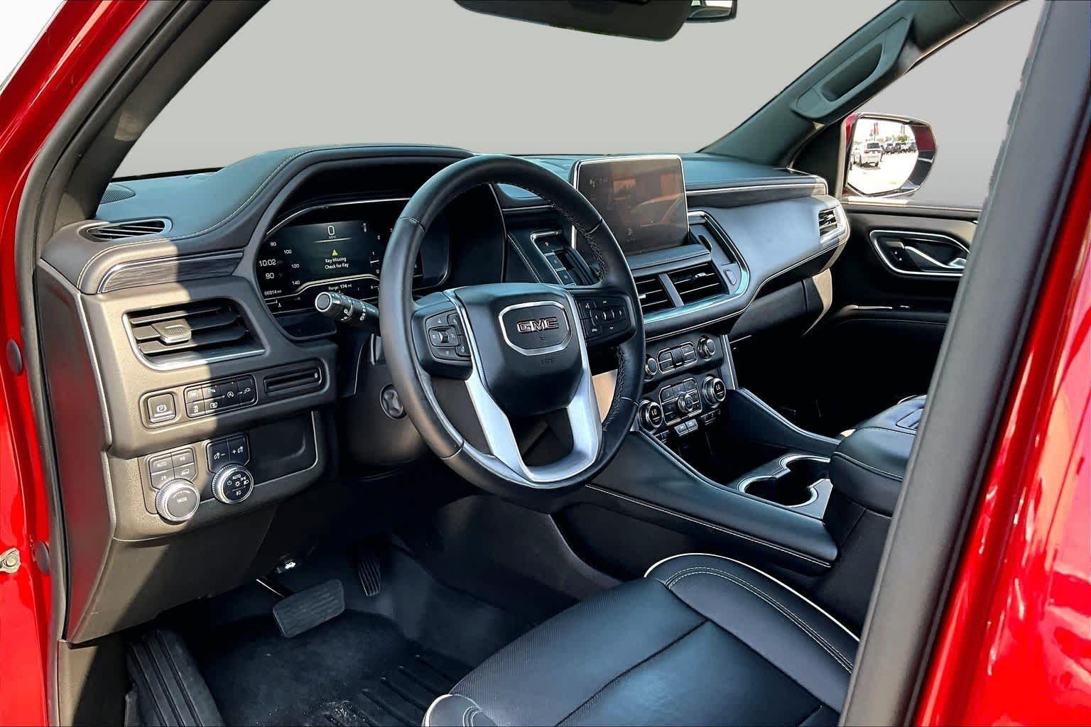 Used 2022 Cayenne Red Tintcoat GMC SLT image 18