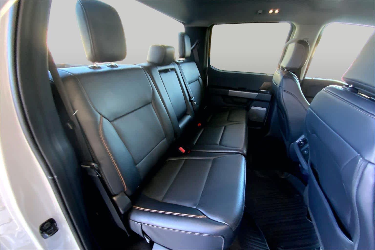 Used 2026 Oxford White Ford LARIAT image 19