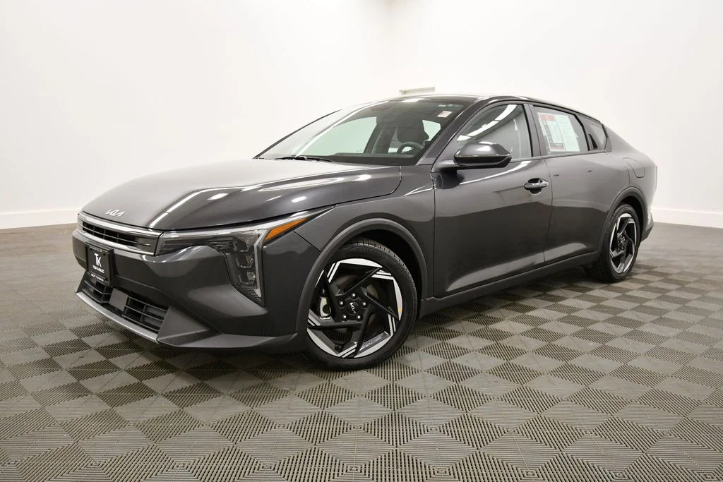 Certified 2025 Kia K4 EX with VIN 3KPFU4DE2SE142890 for sale in Rochester, Minnesota