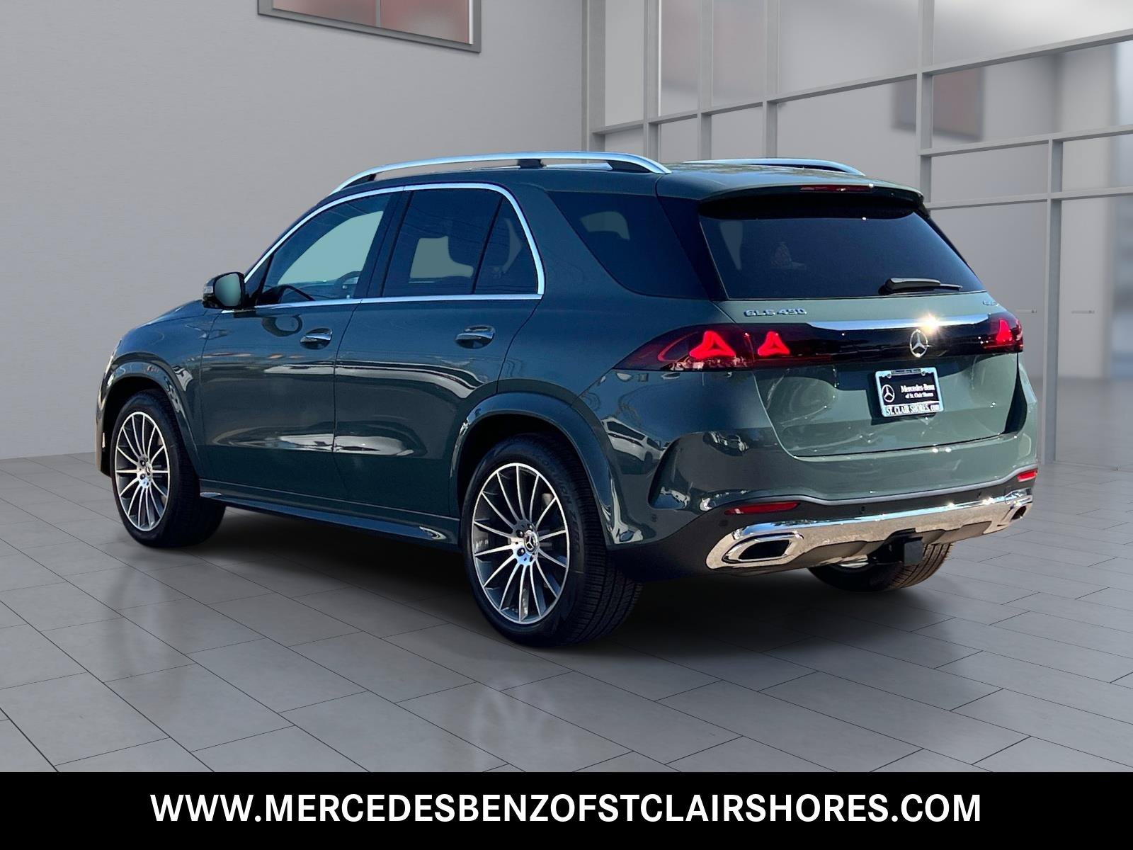 New 2027 Dark Petrol Mercedes-Benz GLE 450 image 3