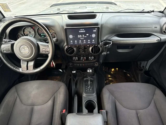 Used 2015 Gray Jeep Unlimited Sport image 22