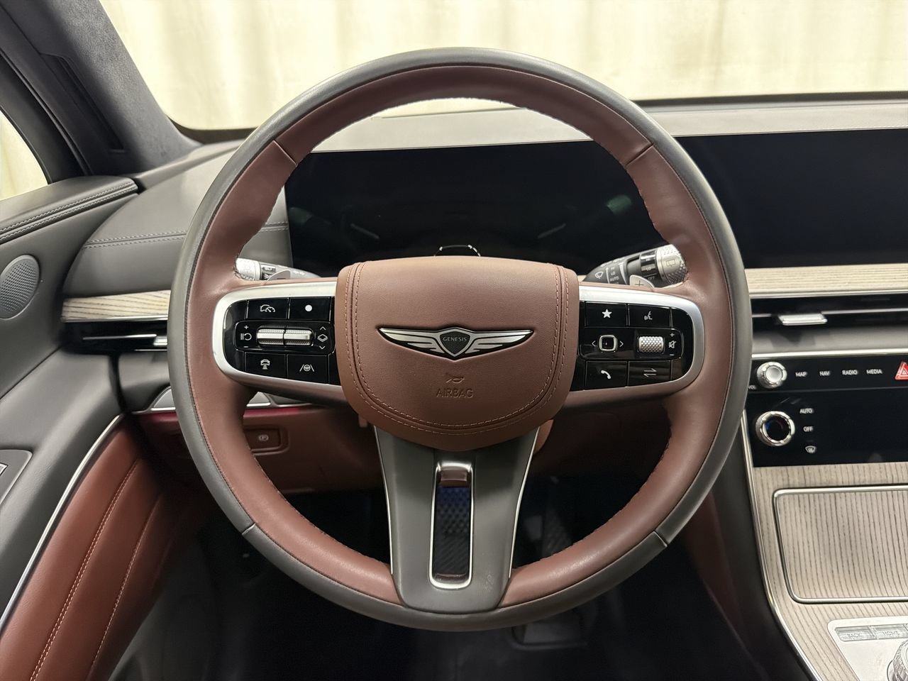 2025 GENESIS GV80 Prestige - Photo 16