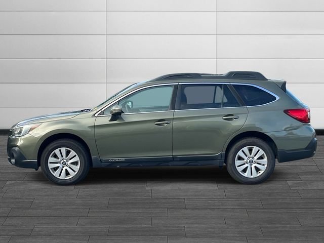 Used 2019 Green Subaru 2.5i Premium image 5
