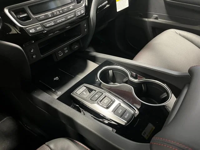 New 2026 Platinum White Pearl Honda Black Edition image 24