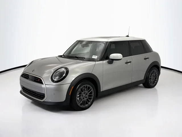 2026 MINI 4 Door Signature Plus
