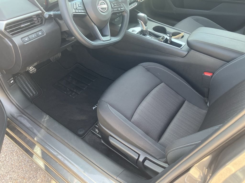 Used 2025 Gray Nissan 2.5 S image 9
