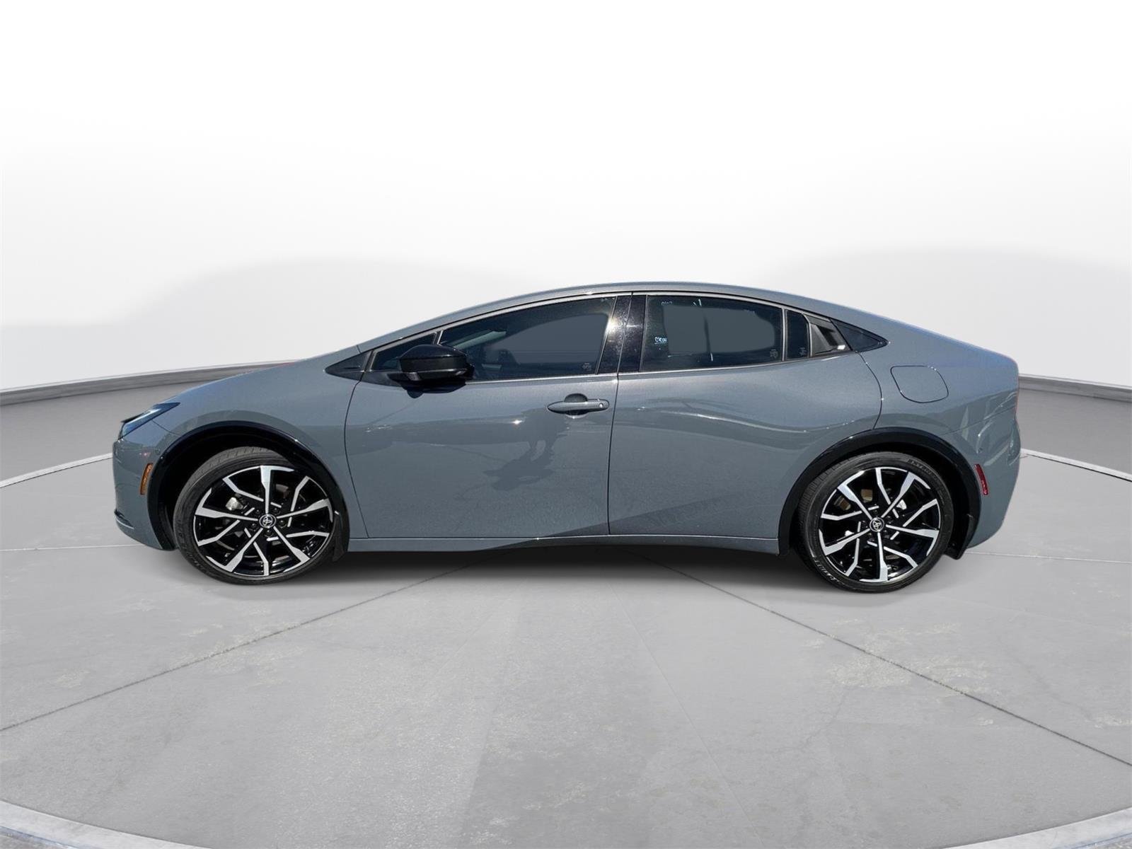 Used 2024 Guardian Gray Toyota XSE Premium image 9