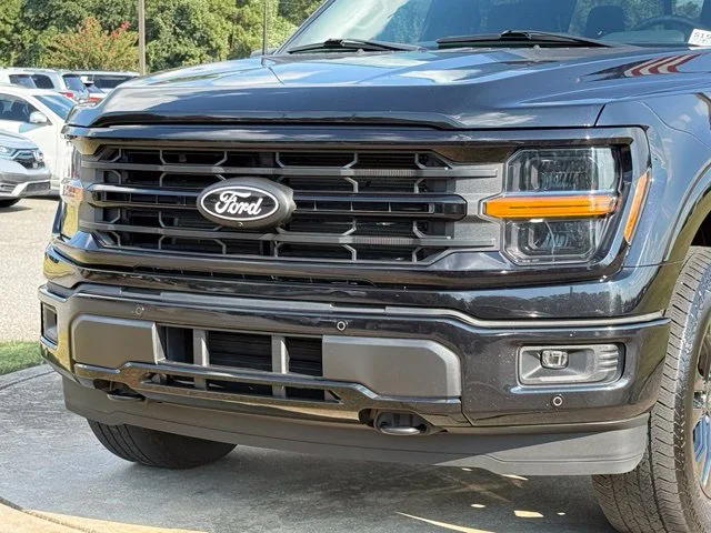 Used 2024 Black Ford XLT image 10