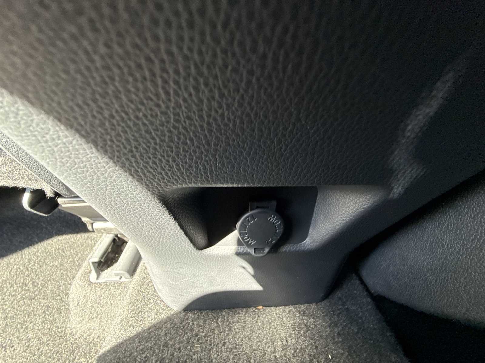 2025 Toyota RAV4 LE - Photo 19