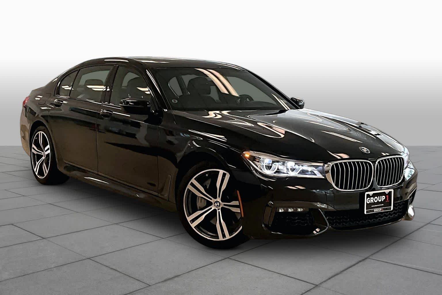 Pre-Owned 2019 BMW 750i 750i